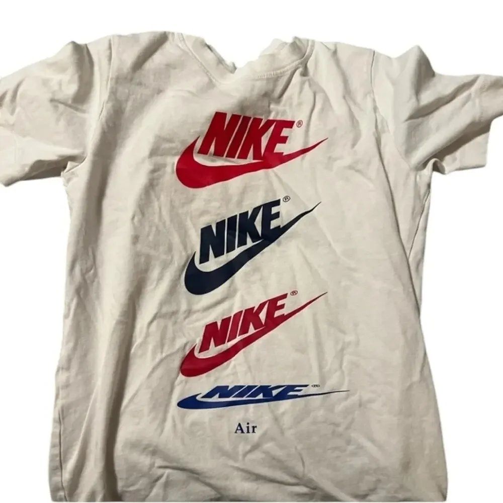 Nike White Logo Cotton T-Shirt - Youth Small